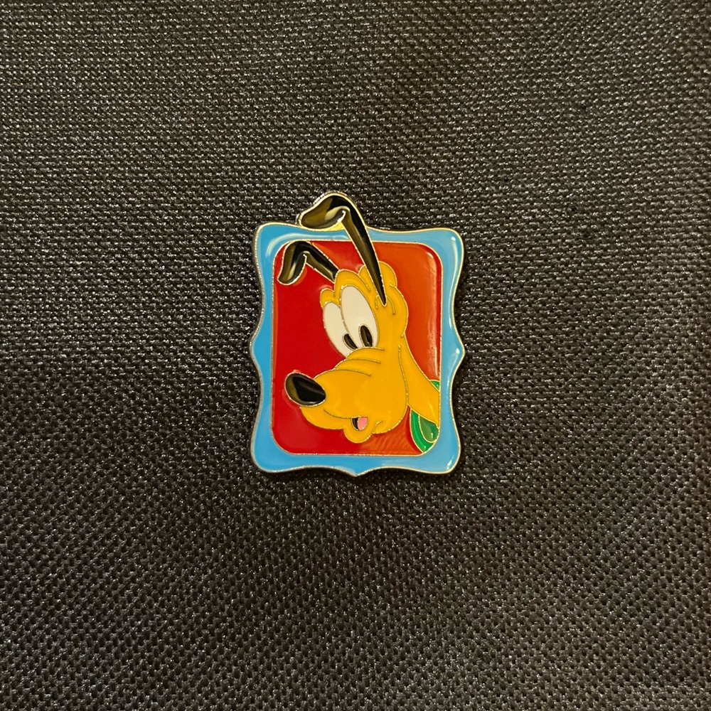 Disney pin